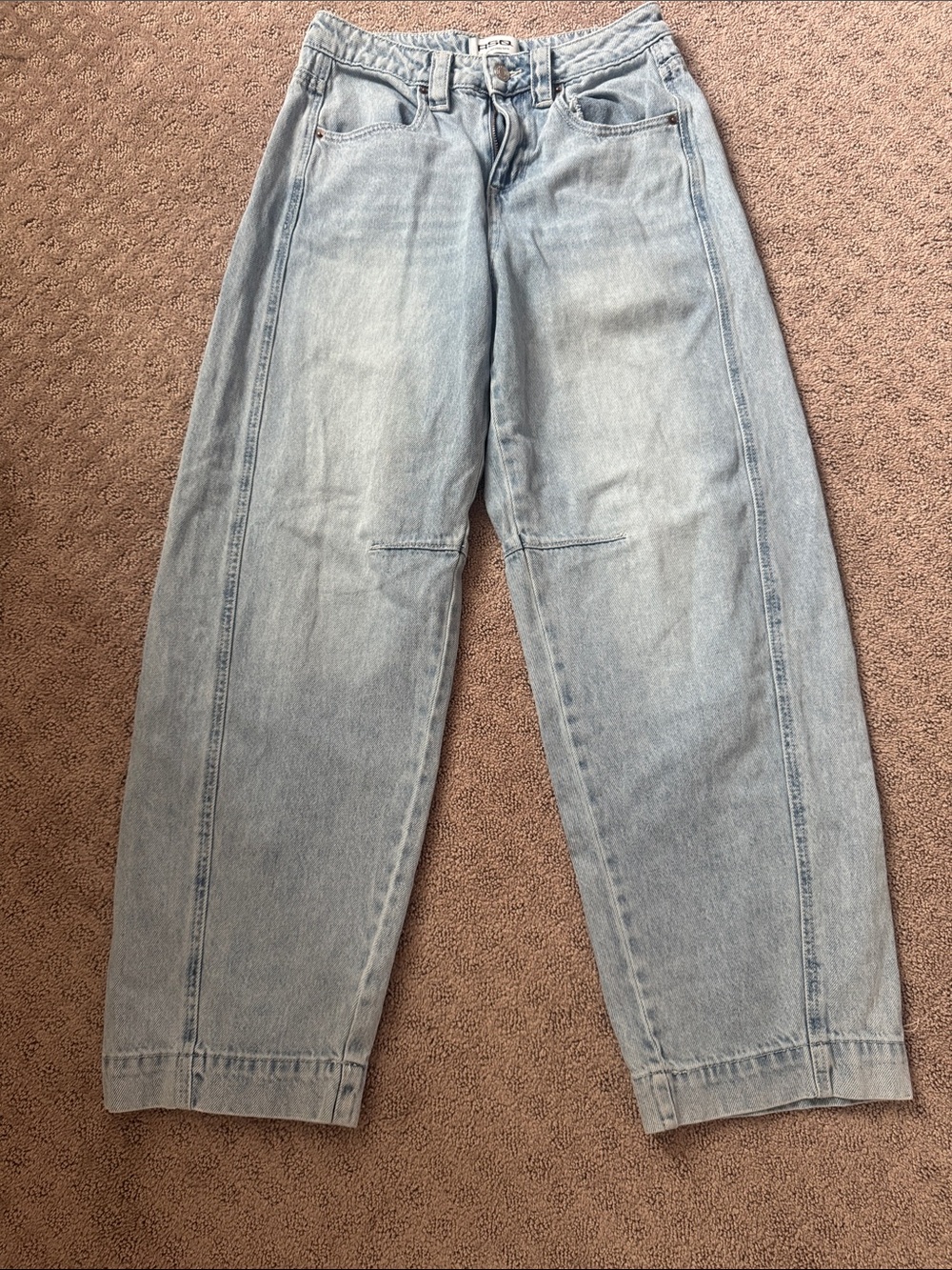 RSQ Women's Light Wash Relaxed Straight Jeans
